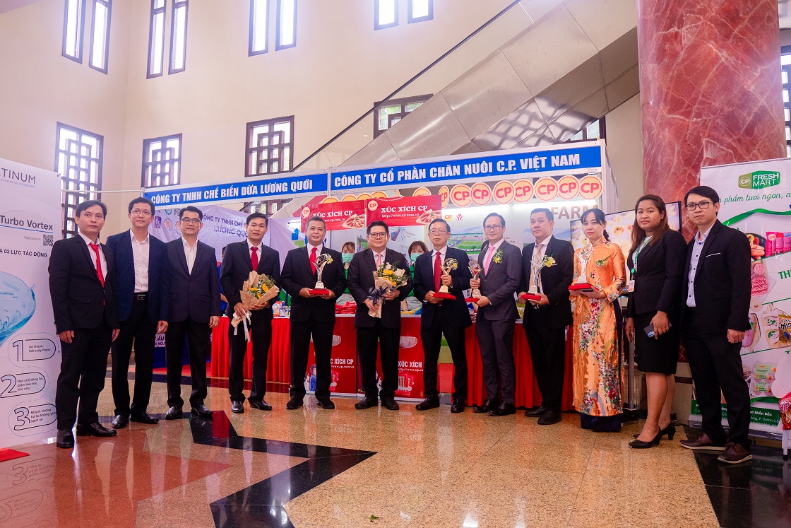 C.P. Vietnam bags awards from the Vietnam National Quality Awards | RYT9