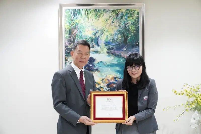 ม.ศรีปทุม เชิดชูคนดี คนเก่ง! มอบรางวัล บุคลากรดีเด่น ประจำปี 2564