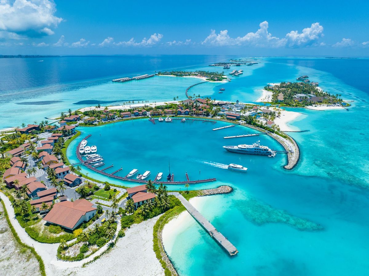 CROSSROADS Maldives โดย สิงห์ เอสเตท ตอกย้ำความสำเร็จด้านสิ่งแวดล้อม | RYT9