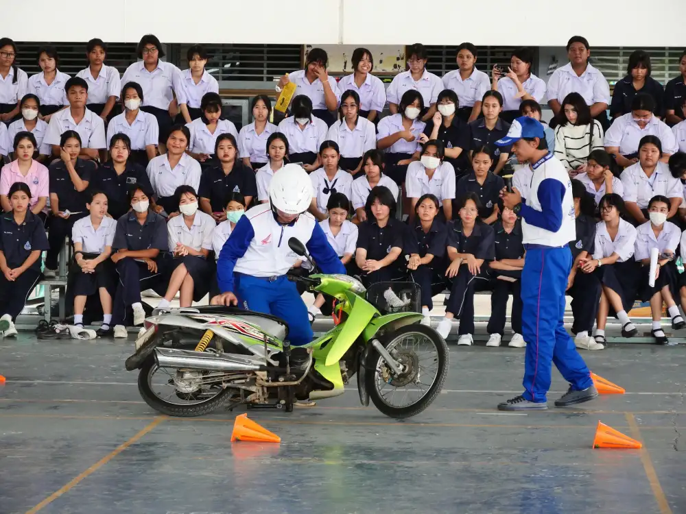 ที ลีสซิ่ง จับมือ ศรีประจันต์วัฒนยนต์ จัดอบรม