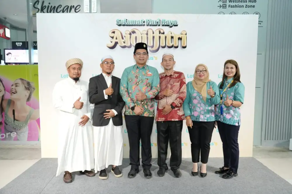 โลตัส ร่วมฉลองเทศกาล