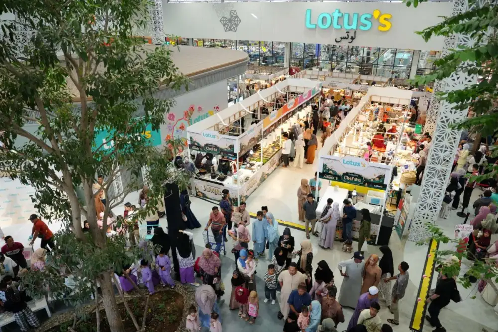 โลตัส ร่วมฉลองเทศกาล