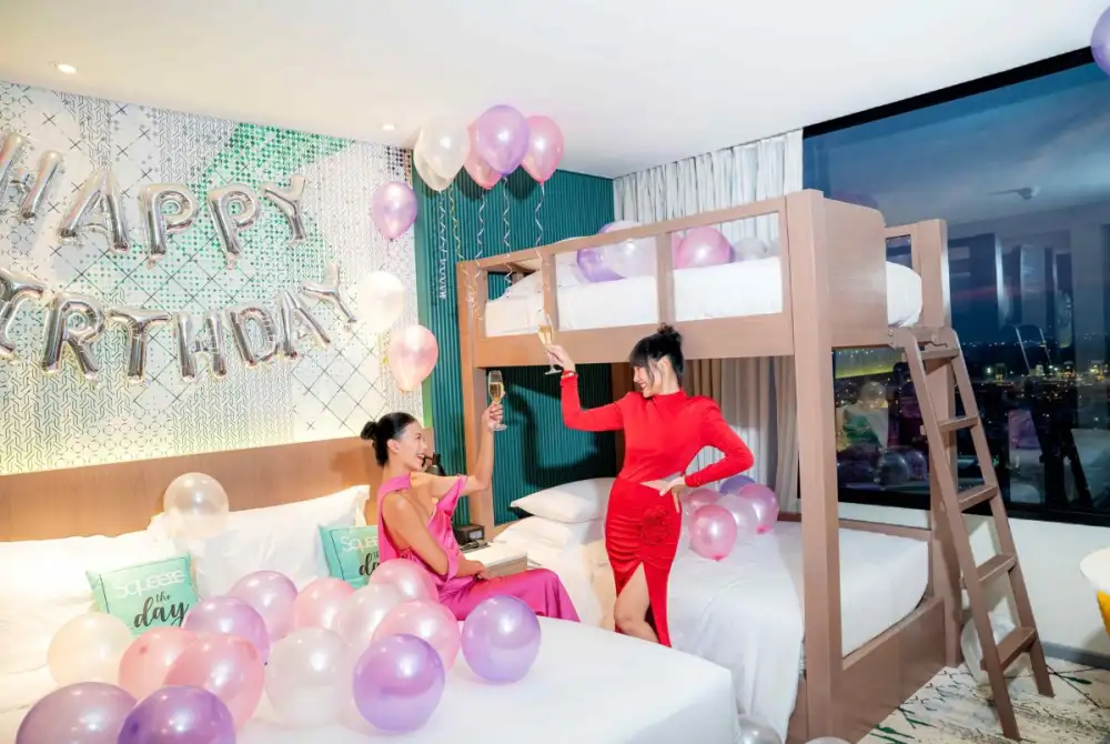 พักผ่อนสุดชิค สังสรรค์สุดมันส์กับเพื่อนสนิทในแบบที่คุณต้องการกับแพ็กเกจ Bunk & Bond ที่อวานี สุขุมวิท กรุงเทพฯ