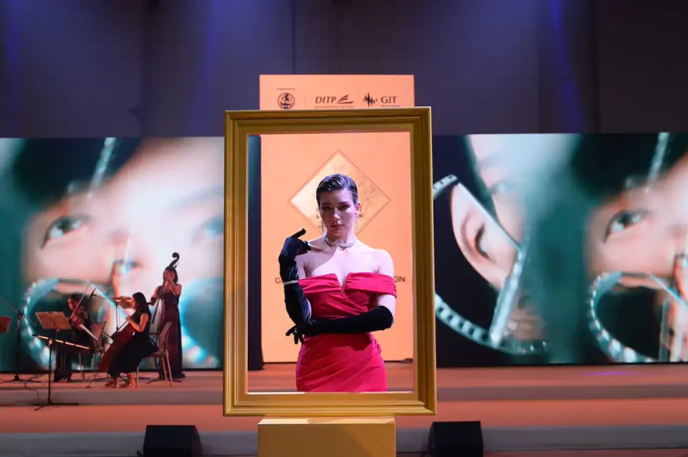 'พาณิชย์' ปลื้ม นักธุรกิจจิวเวลรี่ทั่วโลกแห่ร่วมงาน Networking Reception คับคั่ง ตอกย้ำภาพลักษณ์ประเทศไทยศูนย์กลางการค้าอัญมณีและเครื่องประดับระดับสากล