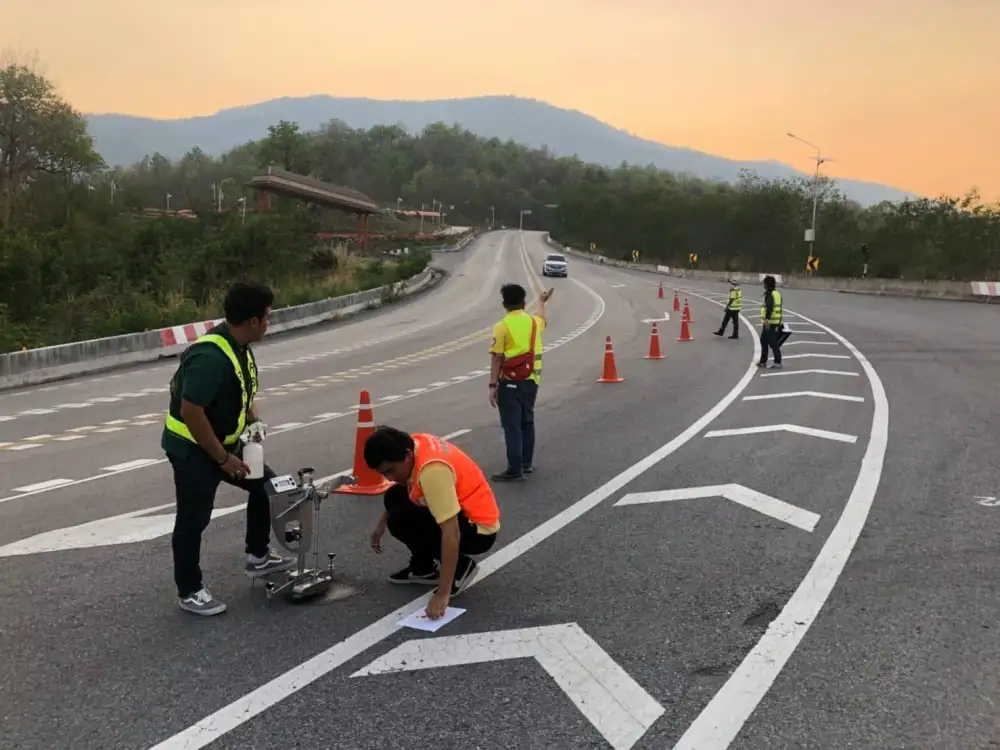 คมนาคม กำชับทุกหน่วยพร้อมรับการเดินทางช่วงสงกรานต์ เน้นย้ำป้องกันลดอุบัติเหตุ