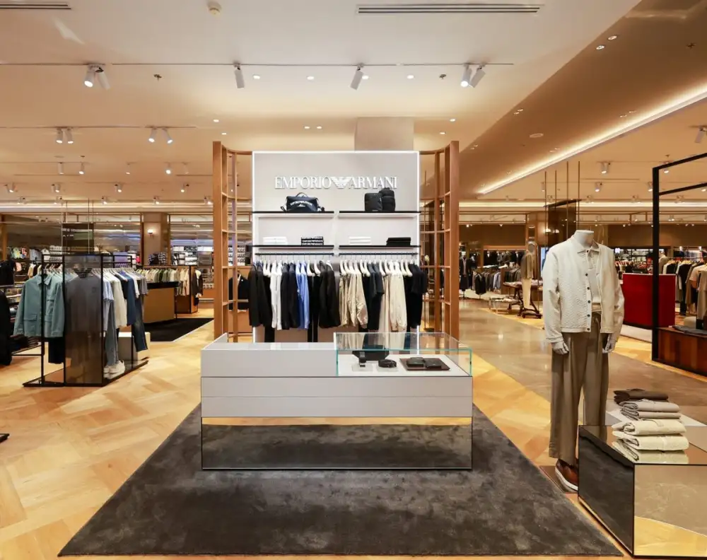 Emporio Armani เปิดตัว New Concept Store แห่งใหม่ ที่ชั้น 3 ห้างเซ็นทรัลชิดลม พร้อมอินสไปร์การแต่งตัวสำหรับหนุ่มๆ รับซัมเมอร์นี้