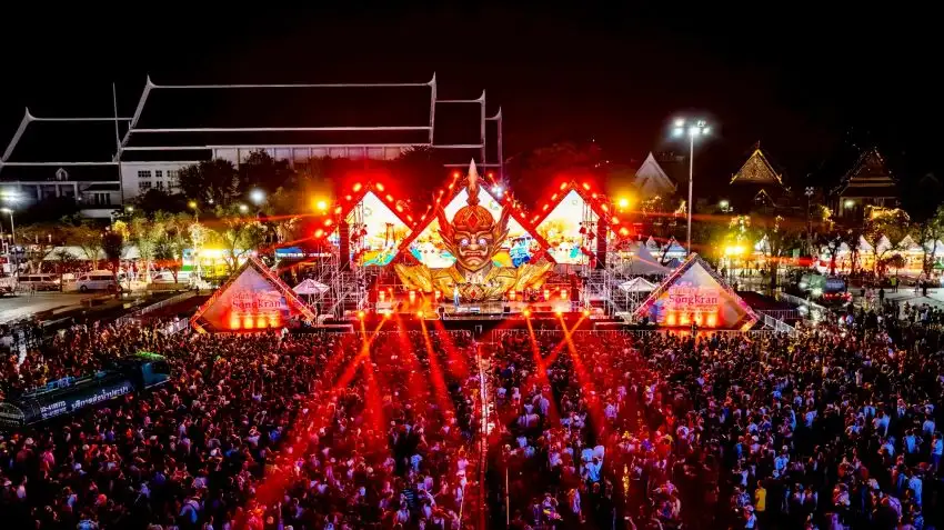 เฟสติวัลระดับโลก! นักท่องเที่ยวแห่เล่นสงกรานต์ เงินสะพัดทั่วไทยกว่า 2.8 หมื่นลบ.