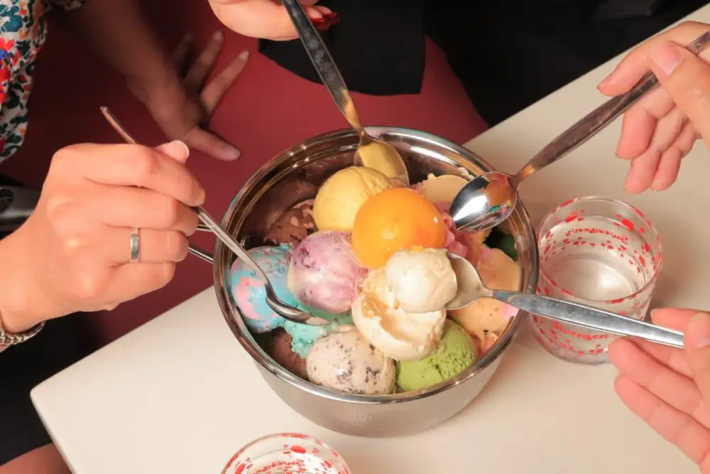 สเวนเซ่นส์ ชวนคนรักไอศกรีม ร่วมรักษ์โลกต้อนรับ Earth Day ด้วยการนำภาชนะสุดครีเอทมาร่วมทำลายสถิติ ลุ้นรางวัลพิเศษ พร้อมรับโปรฯแรง เฉพาะ 22 เม.ย. 68 วันเดียวเท่านั้น!