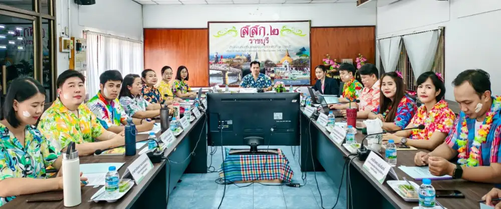 กรมส่งเสริมการเกษตร จับมือเกษตรเขต 2 พร้อมเกษตรจังหวัด 8 จังหวัด ประชุมขับเคลื่อนสินค้าเกษตรมูลค่าสูง ภาคตะวันตก เพิ่มรายได้เกษตรกร 3 เท่าใน 4 ปี