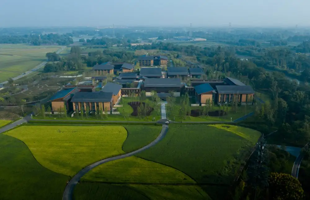 กลุ่มดุสิตธานี พร้อมเปิดให้บริการ 'ดุสิต โฮเทล เอจี พาร์ค เฉิงตู' วันที่ 1 มิ.ย.นี้ หลังบรรลุข้อตกลงเข้าบริหารโรงแรมหรูแห่งใหม่ เติมพอร์ตธุรกิจในจีน