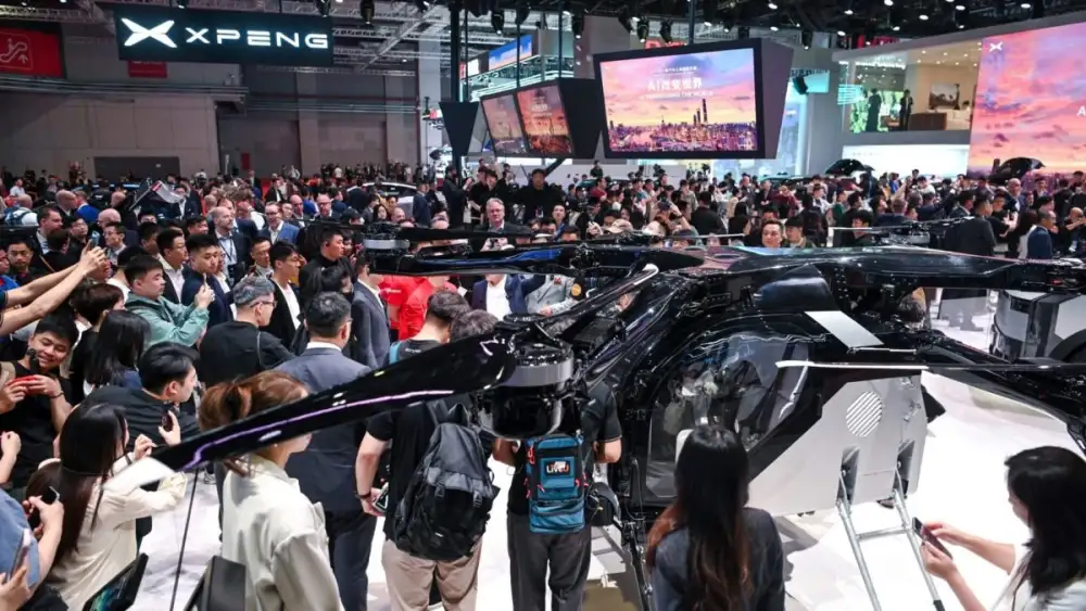 XPENG เปิดตัวนวัตกรรมปฏิวัติการขับเคลื่อนด้วย AI ที่งาน Auto Shanghai 2025