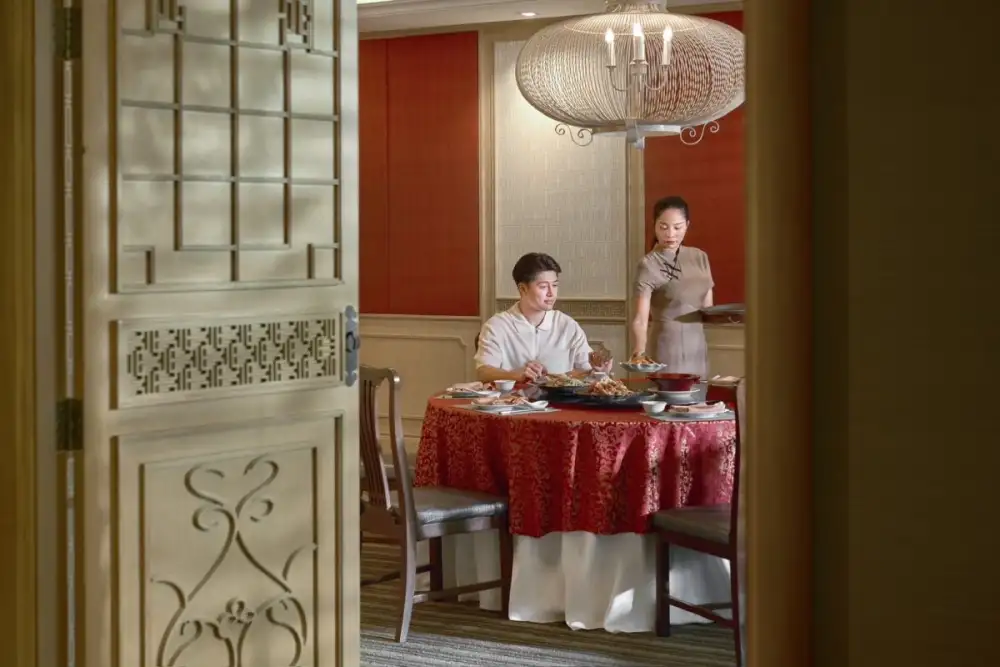 ห้องอาหาร 'เดอะเมย์ฟลาวเวอร์' ชวนสัมผัสประสบการณ์ของตำนานบทใหม่ พบกับการกลับมาอีกครั้งของรสชาติอาหารที่คุ้นเคย ณ โรงแรมดุสิตปริ๊นเซส ศรีนครินทร์